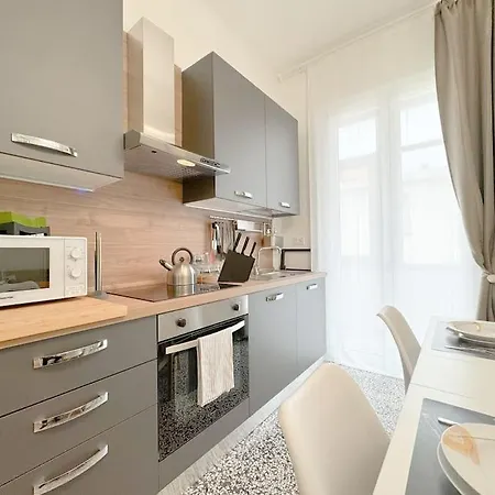 Luxury Spiagge 100mt - Porto 5' - Wifi * Albisola Superiore