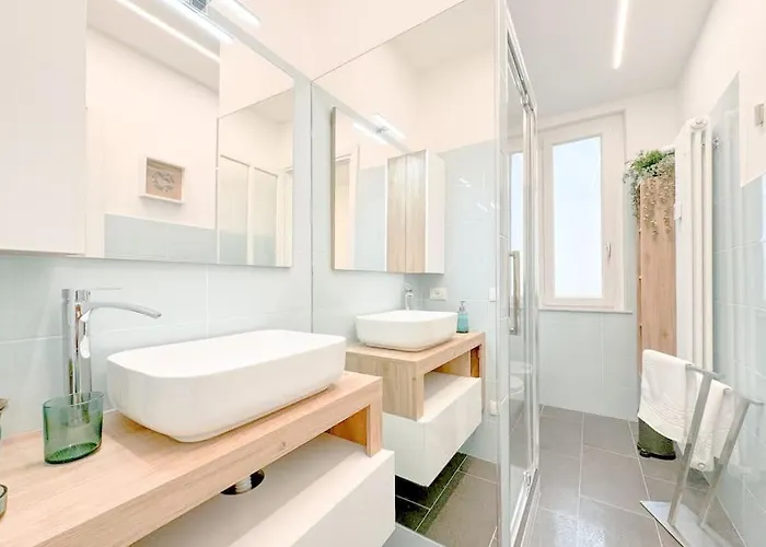 Luxury Spiagge 100mt - Porto 5' - Wifi * Albisola Superiore